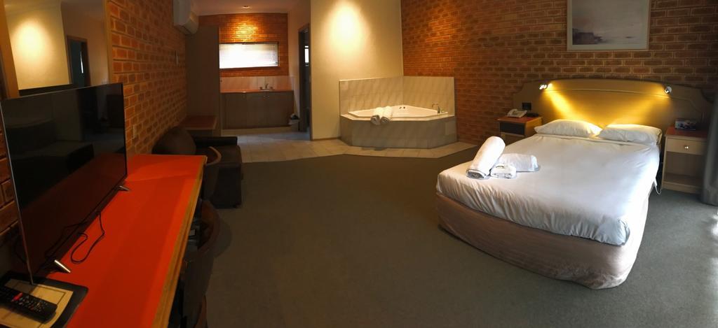 Eltham Motor Inn Melbourne Exteriör bild